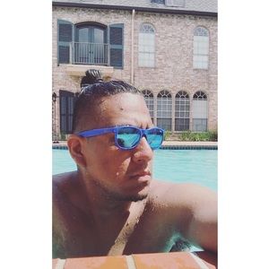 Meet your Posher, Antonio